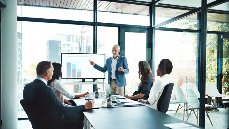 Comment vaincre sa peur de parler en public grâce à la formation