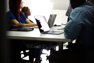 Comment la certification CISA vous prépare à l’audit des systèmes d'information et à la gestion des risques ?