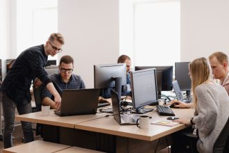 Équipez votre business : produits informatiques pour tous vos besoins
